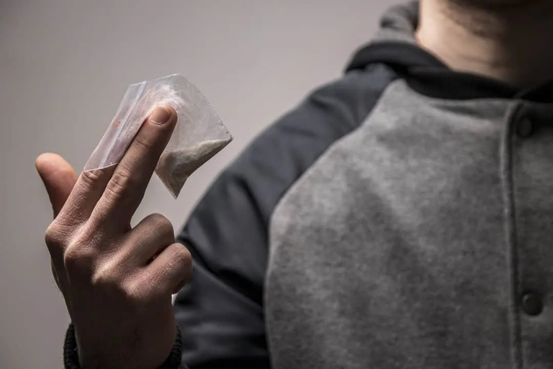 what does fentanyl taste like